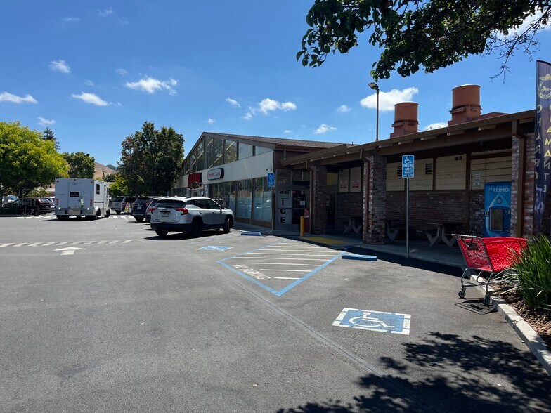 26050 Mocine Ave, Hayward, CA à louer - Photo de l’immeuble – Image 3 sur 3