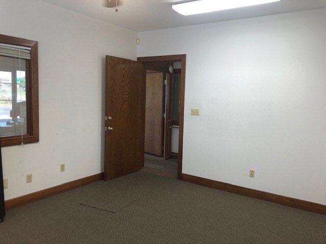 195 E Fairfield Dr, Pensacola, FL à louer Photo de l’immeuble– Image 1 sur 4