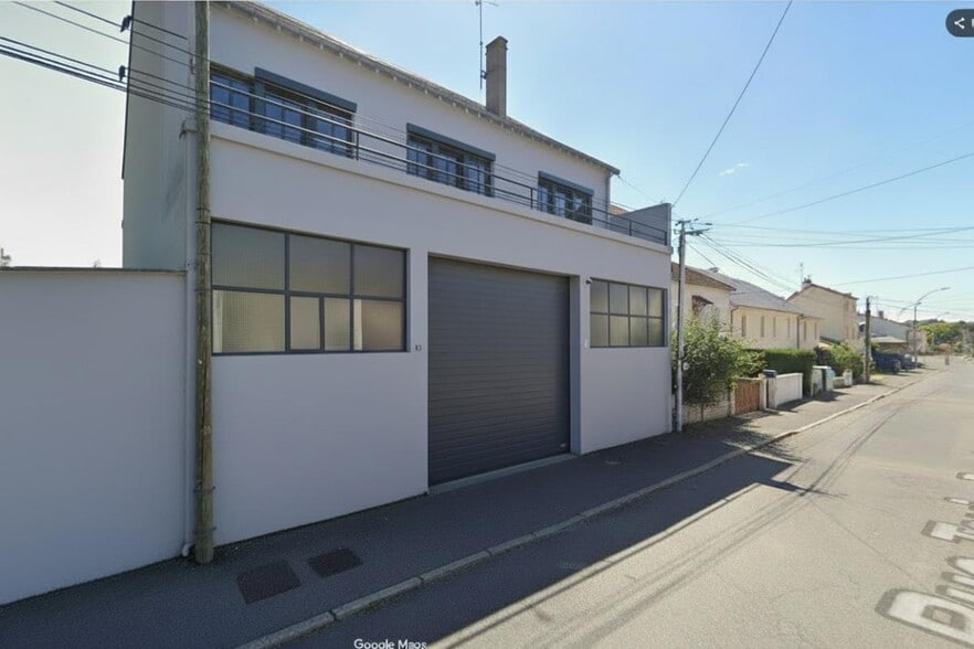 Local d’activités dans Le Mans à louer - Photo de l’immeuble – Image 2 sur 2