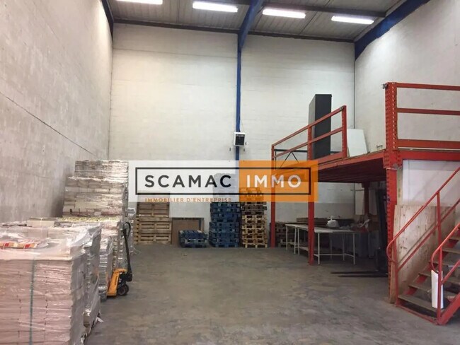 Plus de détails pour Bureau, Industriel/Logistique à louer