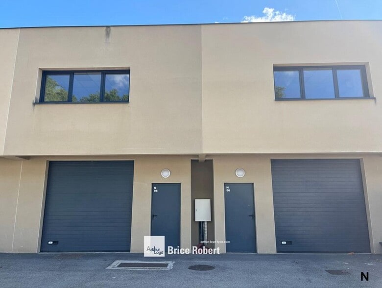Allée Guimet, Fleurieu Sur Saone à louer - Photo de l’immeuble – Image 1 sur 5