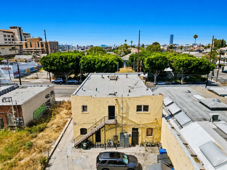 1611-1615 E Cesar E Chavez Ave, Los Angeles, CA à vendre - Photo de l’immeuble – Image 3 sur 7
