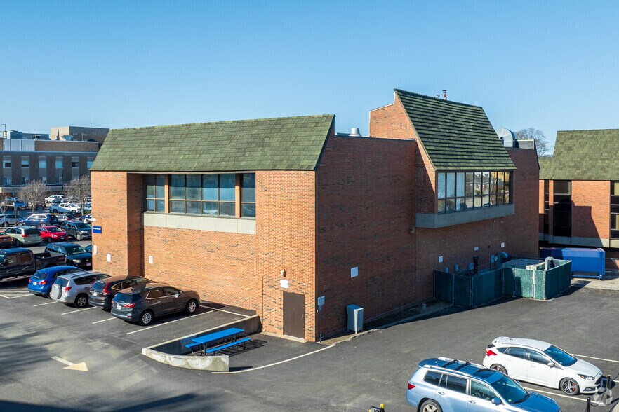 11 Shattuck St, Worcester, MA à louer - Photo de l’immeuble – Image 3 sur 4