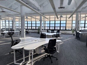 2030-2050 Boul Pie IX, Montréal, QC à louer Photo intérieure– Image 2 sur 2