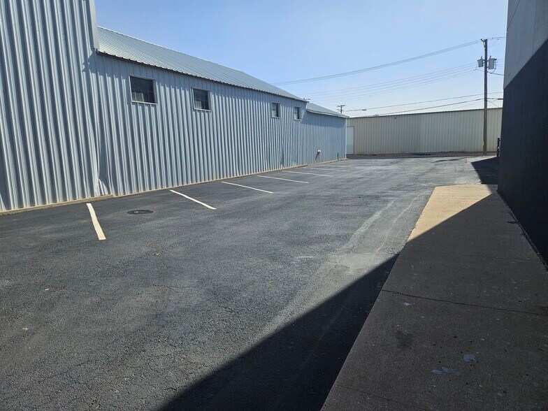 407 W 2nd St, Odessa, TX à louer - Photo de l’immeuble – Image 2 sur 9