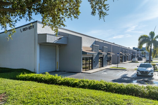 Plus de détails pour 1801-1839 NW 79th Ave, Doral, FL - Industriel/Logistique à louer
