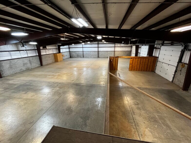 2488 Williams Hwy, Williamstown, WV à louer - Photo de l’immeuble – Image 3 sur 11
