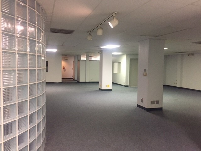 520 W Santa Ana Blvd portefeuille de 2 biens à vendre sur LoopNet.fr - Photo intérieure – Image 3 sur 15