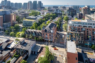 1087-1089 Queen St W, Toronto, ON - VUE AÉRIENNE  vue de carte