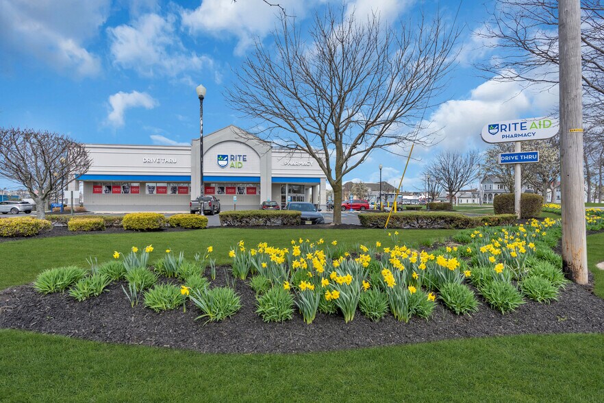 75 S Main St, Neptune, NJ à louer - Photo de l’immeuble – Image 3 sur 11