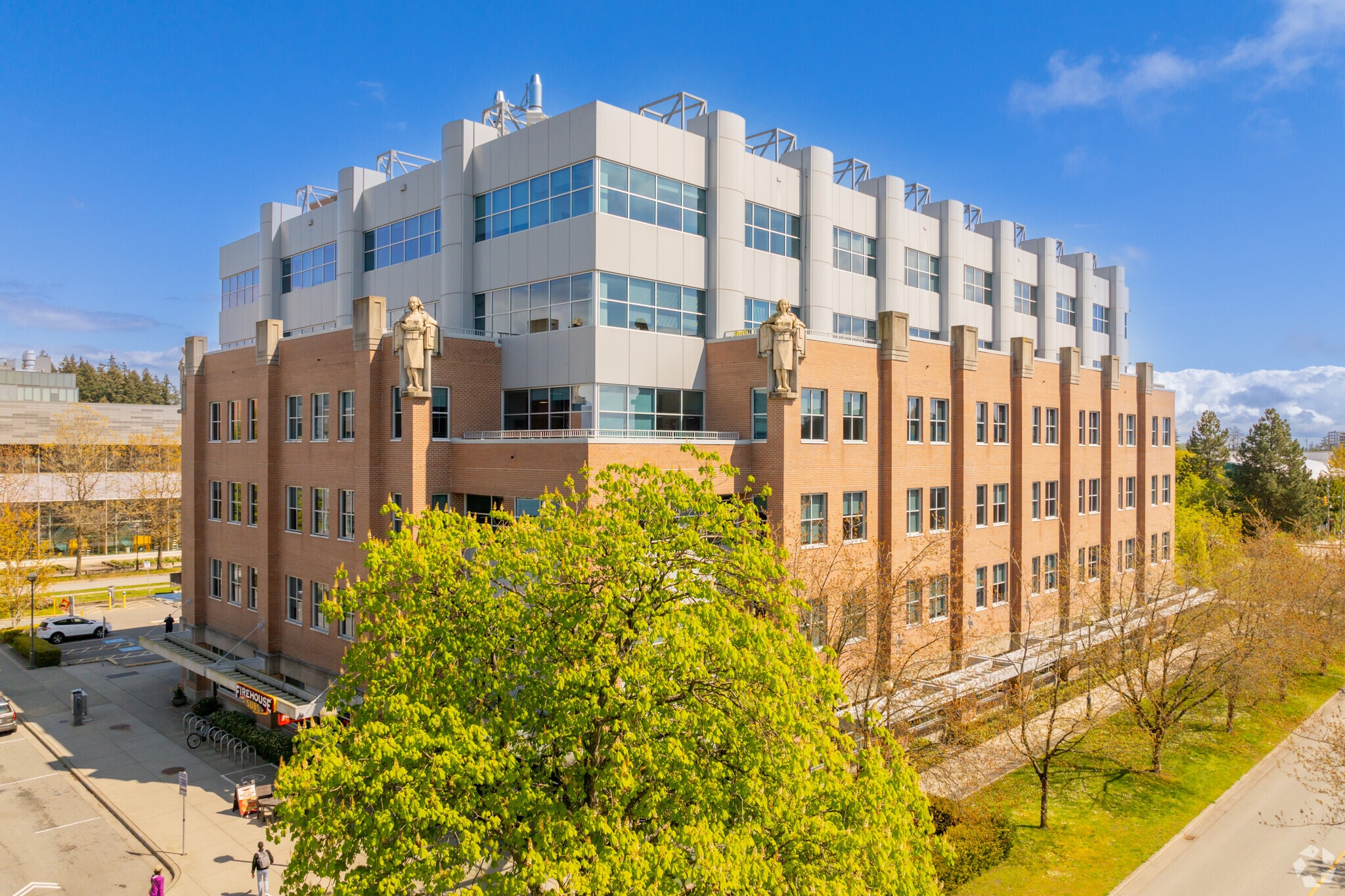 6190 Agronomy Rd, Vancouver, BC à louer Photo principale– Image 1 sur 4