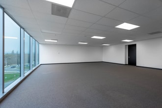 3820 Cessna Dr, Richmond, BC à louer Photo intérieure– Image 2 sur 2