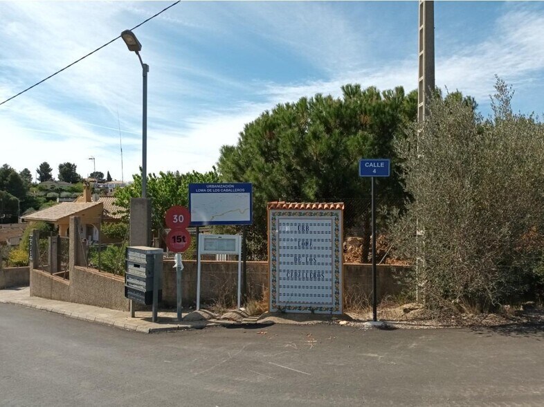 Terrain dans Godelleta, Valencia à vendre - Photo de l’immeuble – Image 3 sur 10