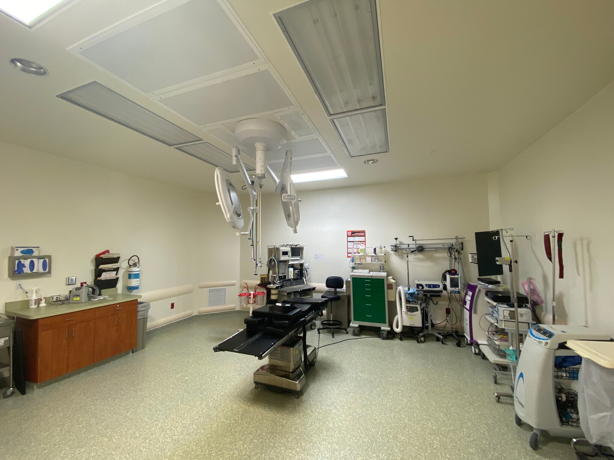 3710 Lake Center Dr, Mount Dora, FL à vendre Photo intérieure– Image 1 sur 2