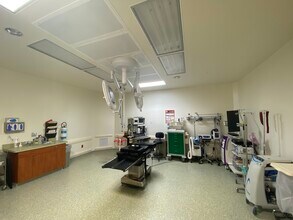 3710 Lake Center Dr, Mount Dora, FL à vendre Photo intérieure– Image 1 sur 2