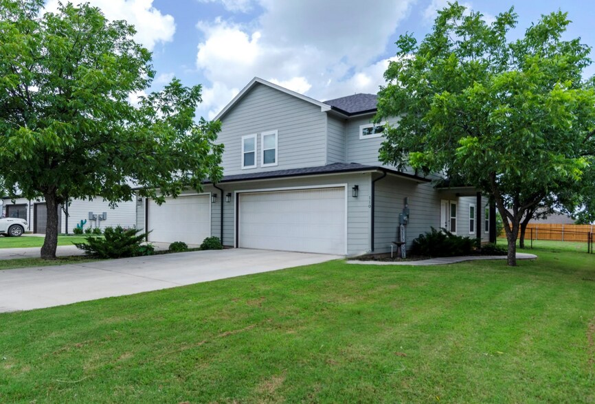116 Ash St, Paradise, TX à vendre - Photo principale – Image 1 sur 17