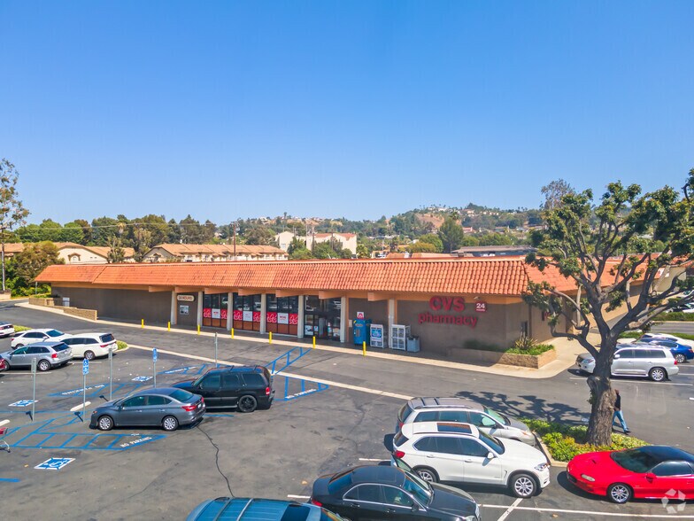 300 S Diamond Bar Blvd, Diamond Bar, CA à louer - Photo de l’immeuble – Image 1 sur 5