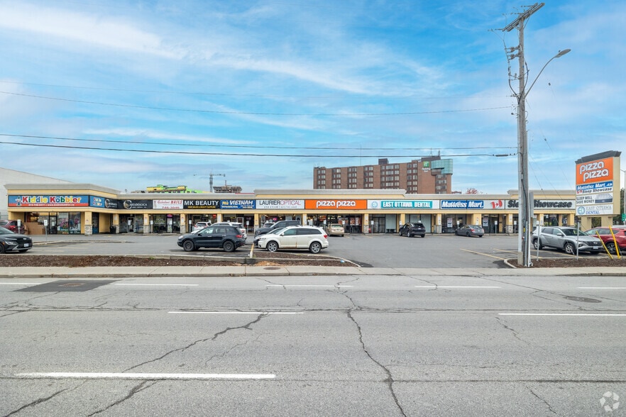 1171-1195 St Laurent Blvd, Ottawa, ON à louer - Photo de l’immeuble – Image 3 sur 3