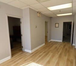 2262-2300 Ch Saint-François, Dorval, QC à louer Photo intérieure– Image 2 sur 8