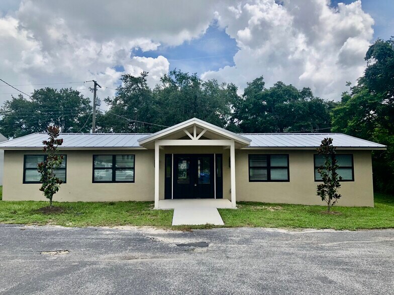 37257 Medical Dr, Dade City, FL à louer - Photo de l’immeuble – Image 2 sur 9