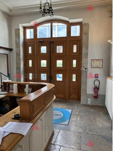 Bureau dans Besançon à vendre - Photo de l’immeuble – Image 3 sur 10