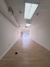 1673-1675 NE 123rd St, North Miami, FL à louer Photo intérieure– Image 1 sur 2