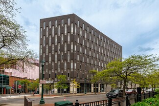 Plus de détails pour 499 S Warren St, Syracuse, NY - Bureau/Local commercial à louer