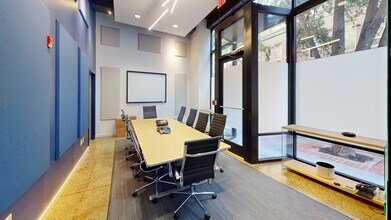 301 1st St SW, Roanoke, VA à louer Photo intérieure– Image 2 sur 11