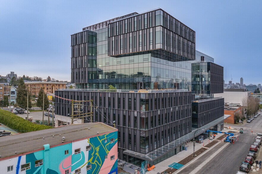 110 E 5th Ave, Vancouver, BC à louer - Photo de l’immeuble – Image 2 sur 4