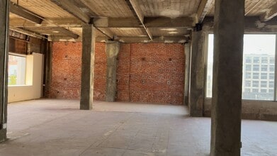 207 S Broadway, Los Angeles, CA à louer - Vidéo sur l’annonce professionnelle 