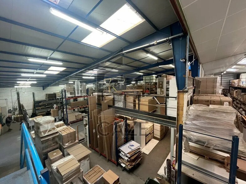 Bureau dans Artigues-près-Bordeaux à louer - Photo de l’immeuble – Image 3 sur 6