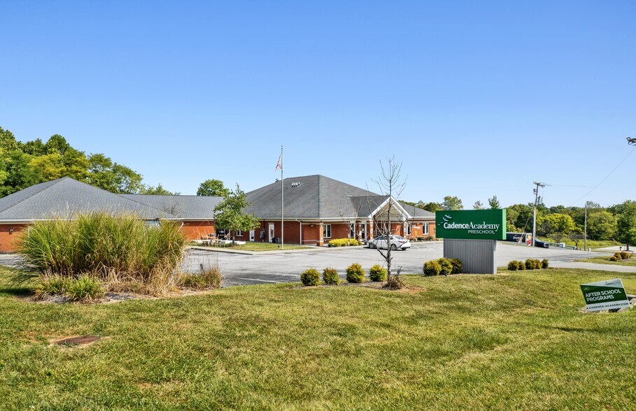 8905 W Highway 22, Crestwood, KY à vendre - Photo de l’immeuble – Image 3 sur 5