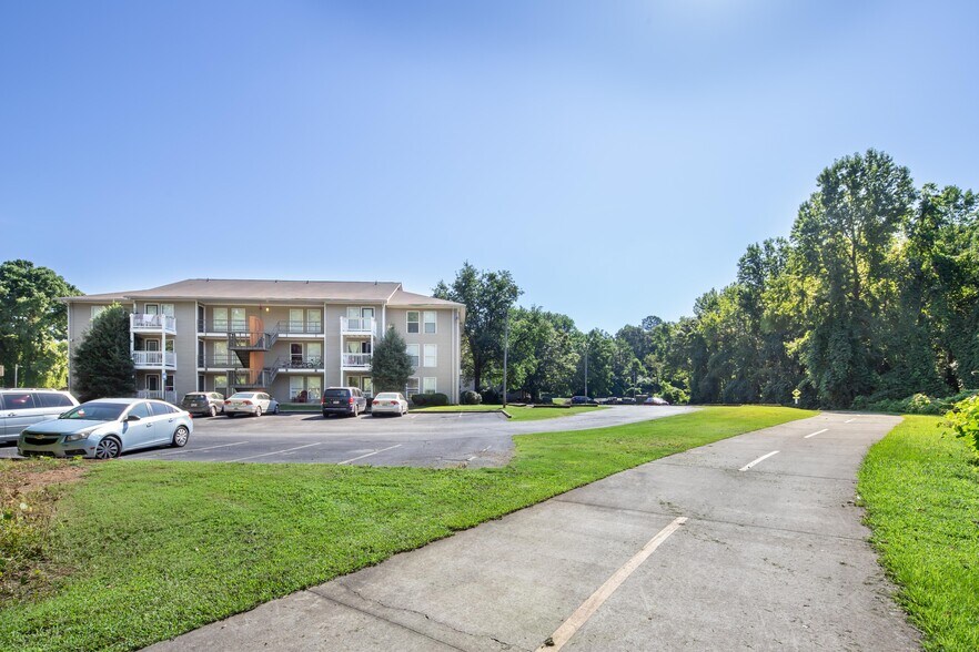 227 Brumbelow Rd, Carrollton, GA à vendre - Photo de l’immeuble – Image 3 sur 23