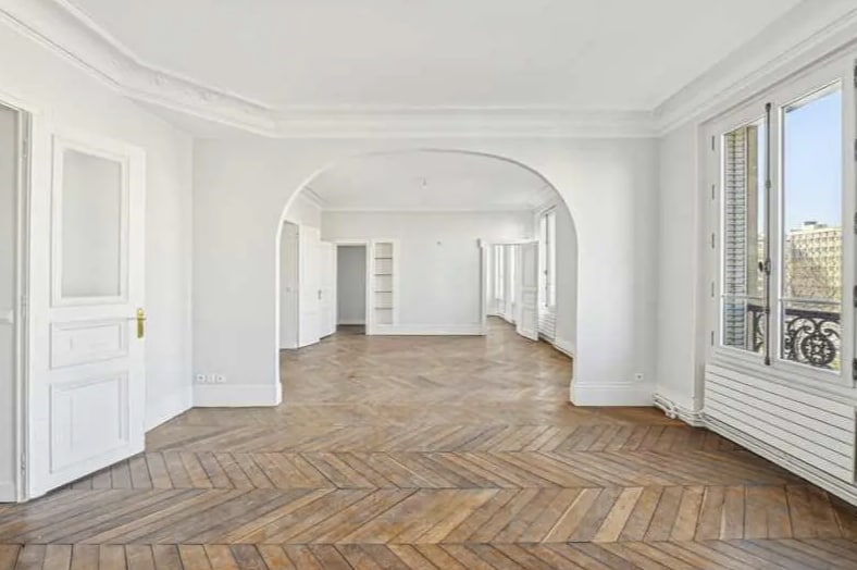 57 Avenue Charles De Gaulle, Neuilly-sur-Seine, HDS 92200 -  -  - Photo intérieure - Image 1 of 10