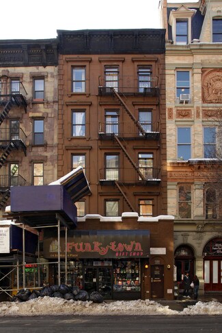 Plus de détails pour 14 St Marks Pl, New York, NY - Local commercial à louer