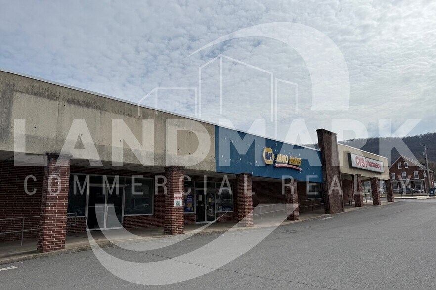 203 S Market St, Millersburg, PA à louer - Photo principale – Image 1 sur 1