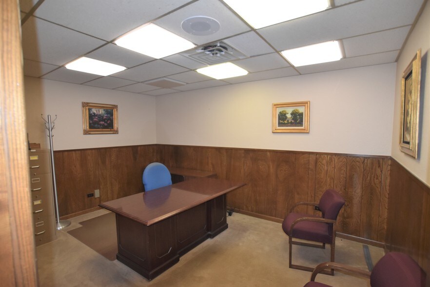 1515 Avenue J, Lubbock, TX à vendre - Photo de l’immeuble – Image 3 sur 14