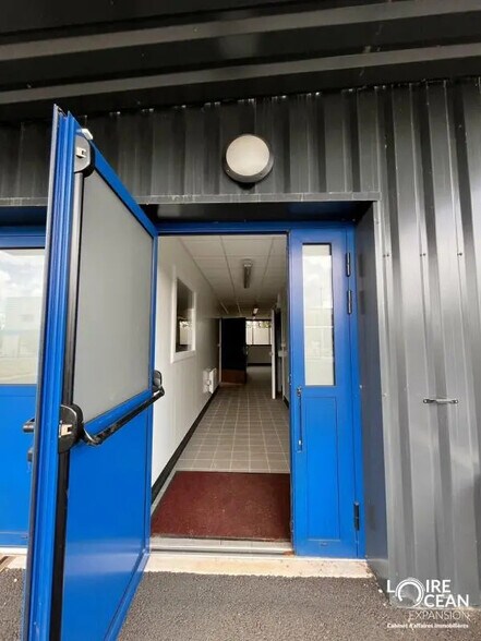 Local d’activités dans Nantes à louer - Photo de l’immeuble – Image 2 sur 13