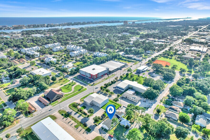 8 Gipson Pl, Fort Walton Beach, FL à vendre - Photo de l’immeuble – Image 2 sur 16