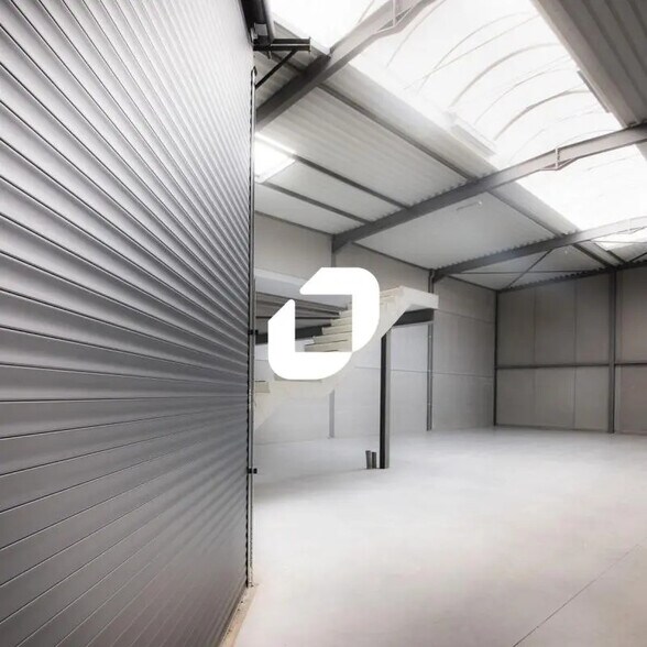 Bureau dans Loos à louer - Photo intérieure – Image 2 sur 4