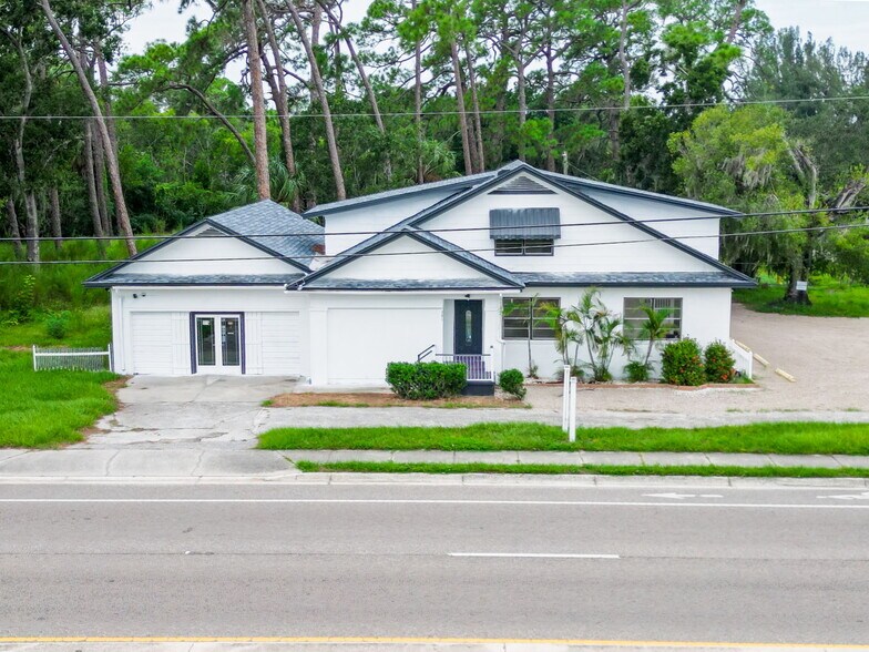 301 N US Highway 41, Ruskin, FL à louer - Photo de l’immeuble – Image 1 sur 65