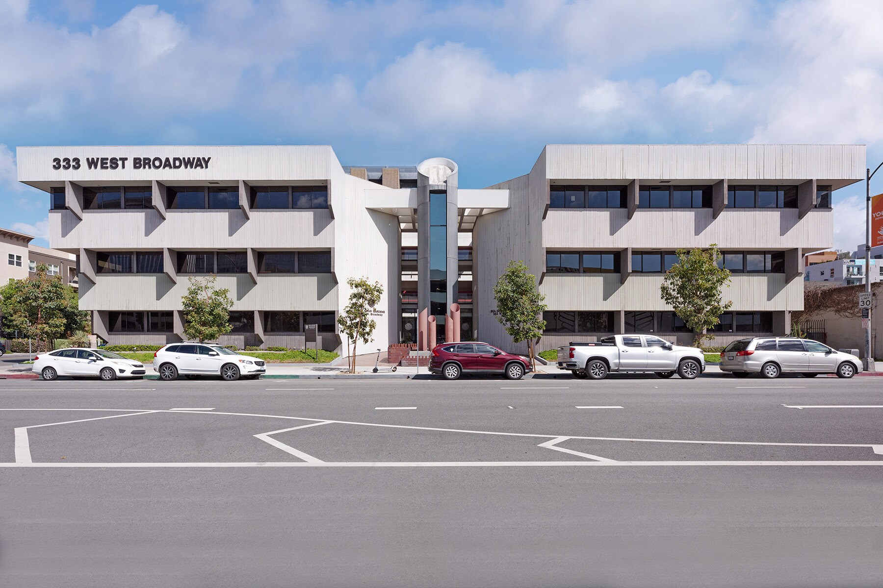 333 W Broadway, Long Beach, CA à louer Photo principale– Image 1 sur 27