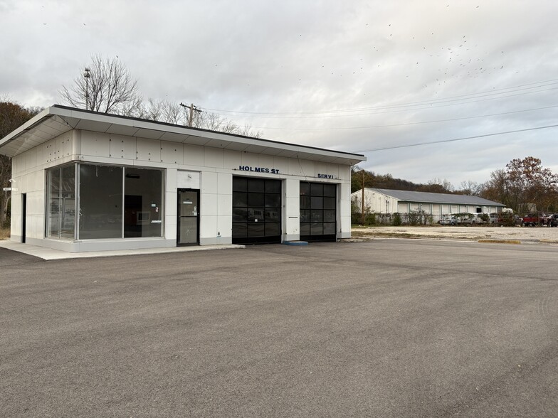 500 Holmes St, Frankfort, KY à vendre - Photo de l’immeuble – Image 2 sur 16
