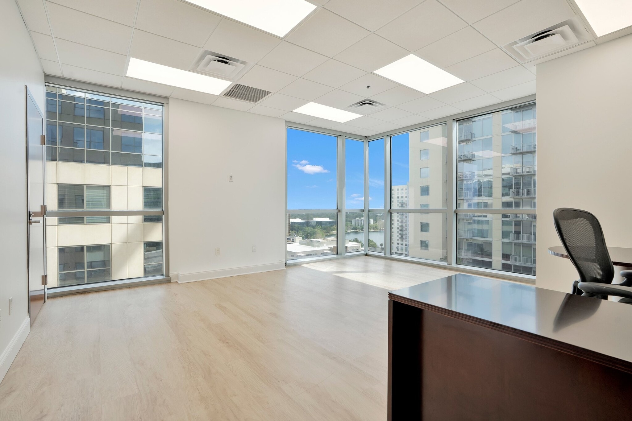 121-189 S Orange Ave, Orlando, FL à vendre Photo intérieure– Image 1 sur 18