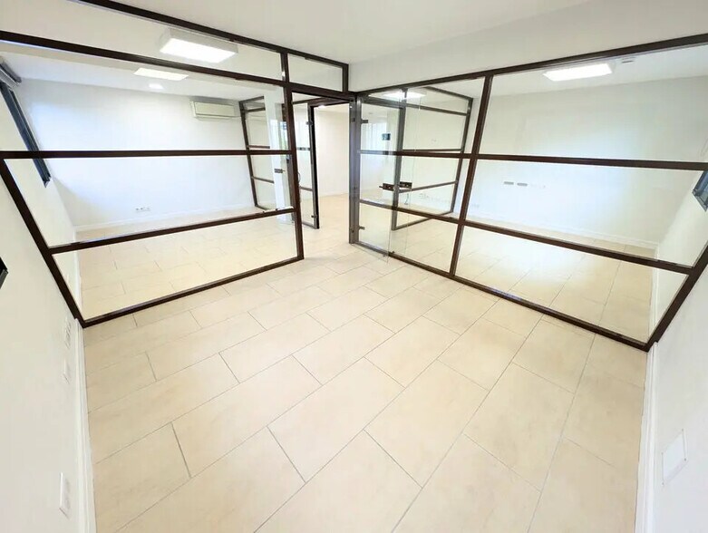 Bureau dans Le Cannet à louer - Photo intérieure – Image 3 sur 5