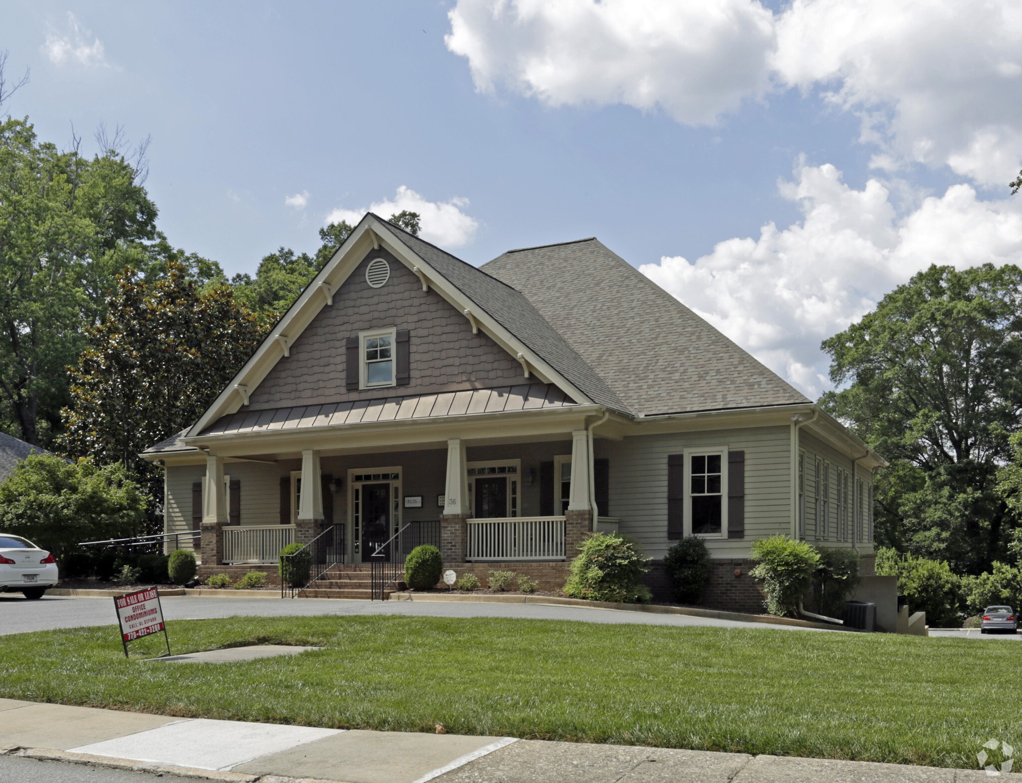 36 Trammell St SW, Marietta, GA à louer Photo principale– Image 1 sur 11