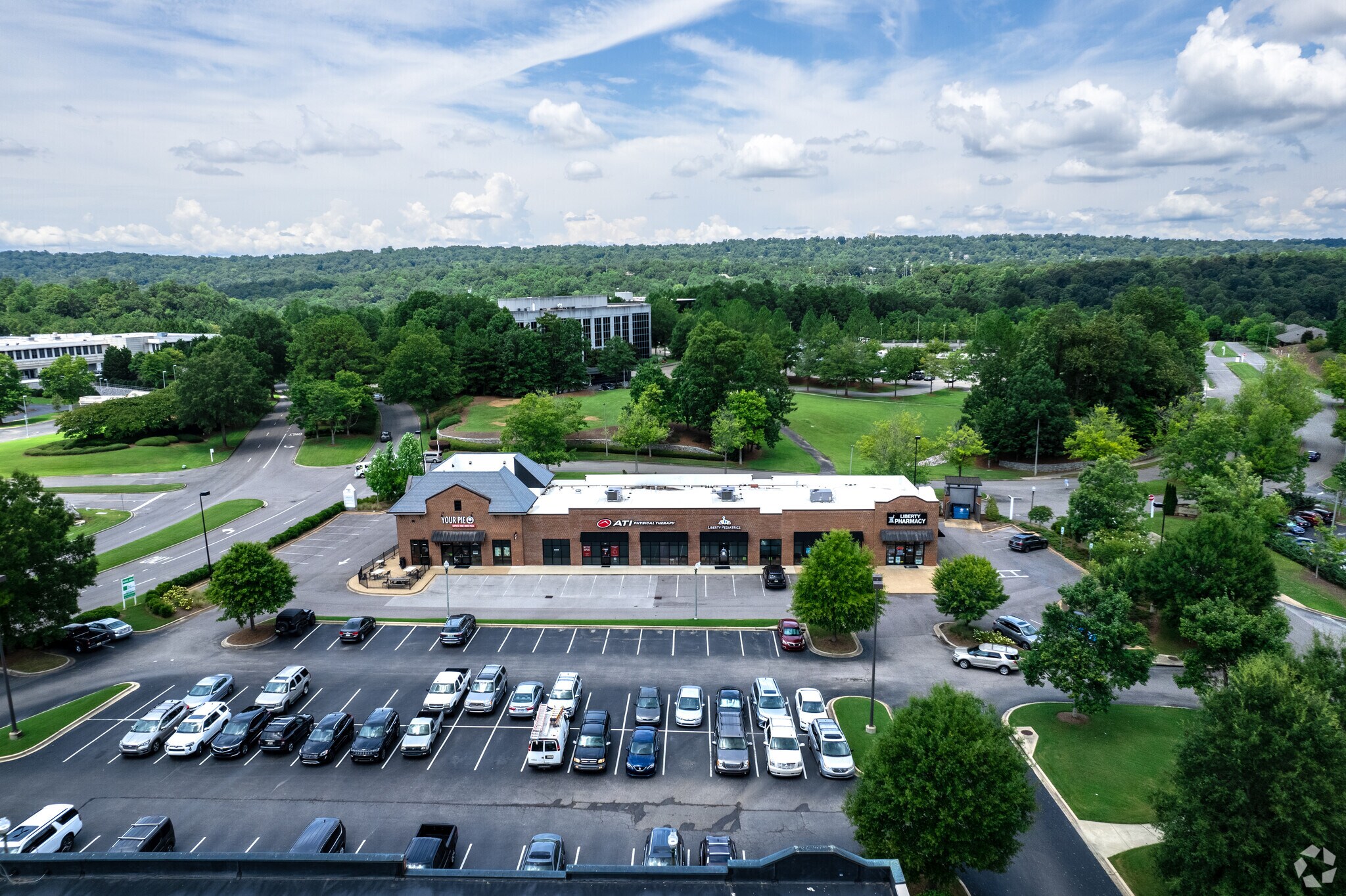 3735 Corporate Woods Dr, Vestavia, AL à louer Photo principale– Image 1 sur 6