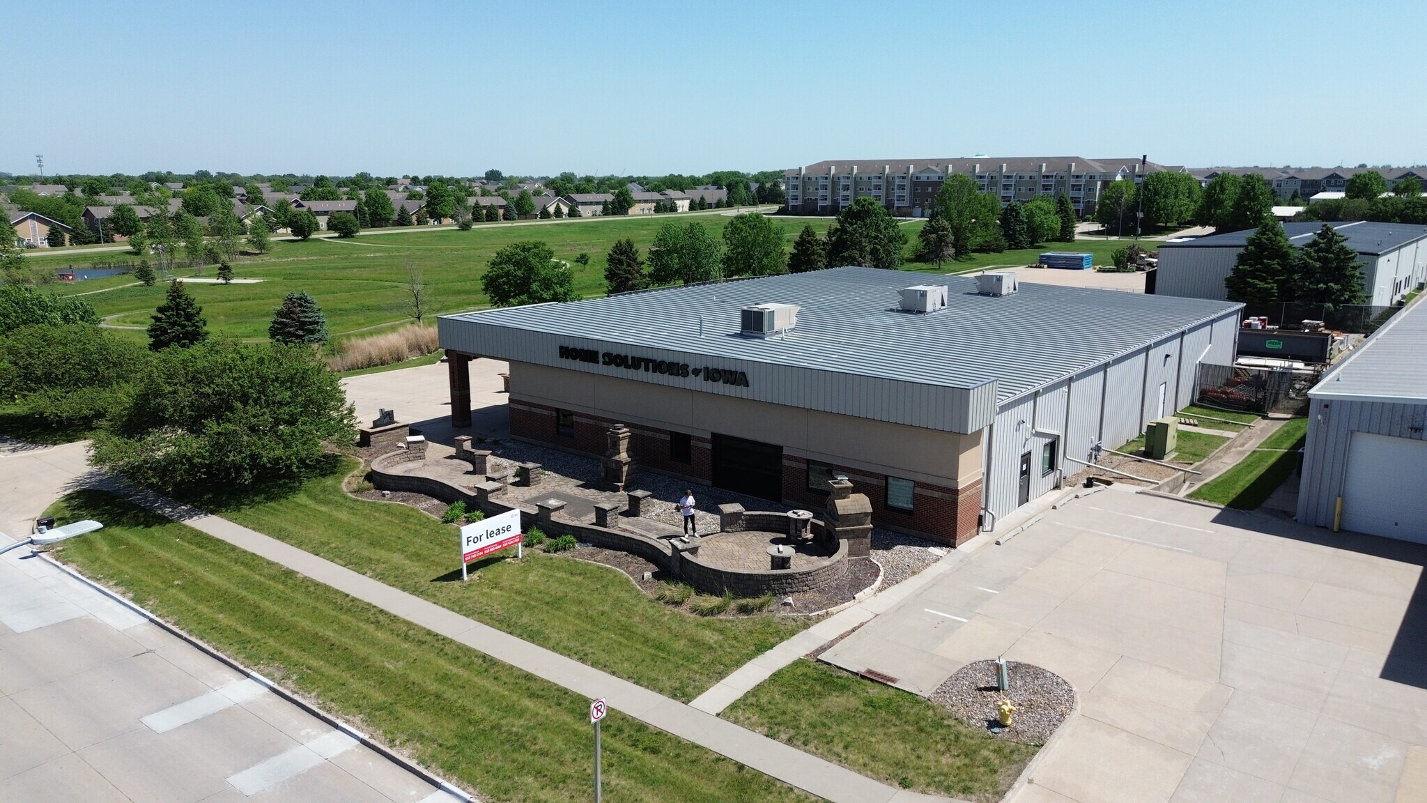 16180 Laurel St, Waukee, IA à louer Photo de l’immeuble– Image 1 sur 22