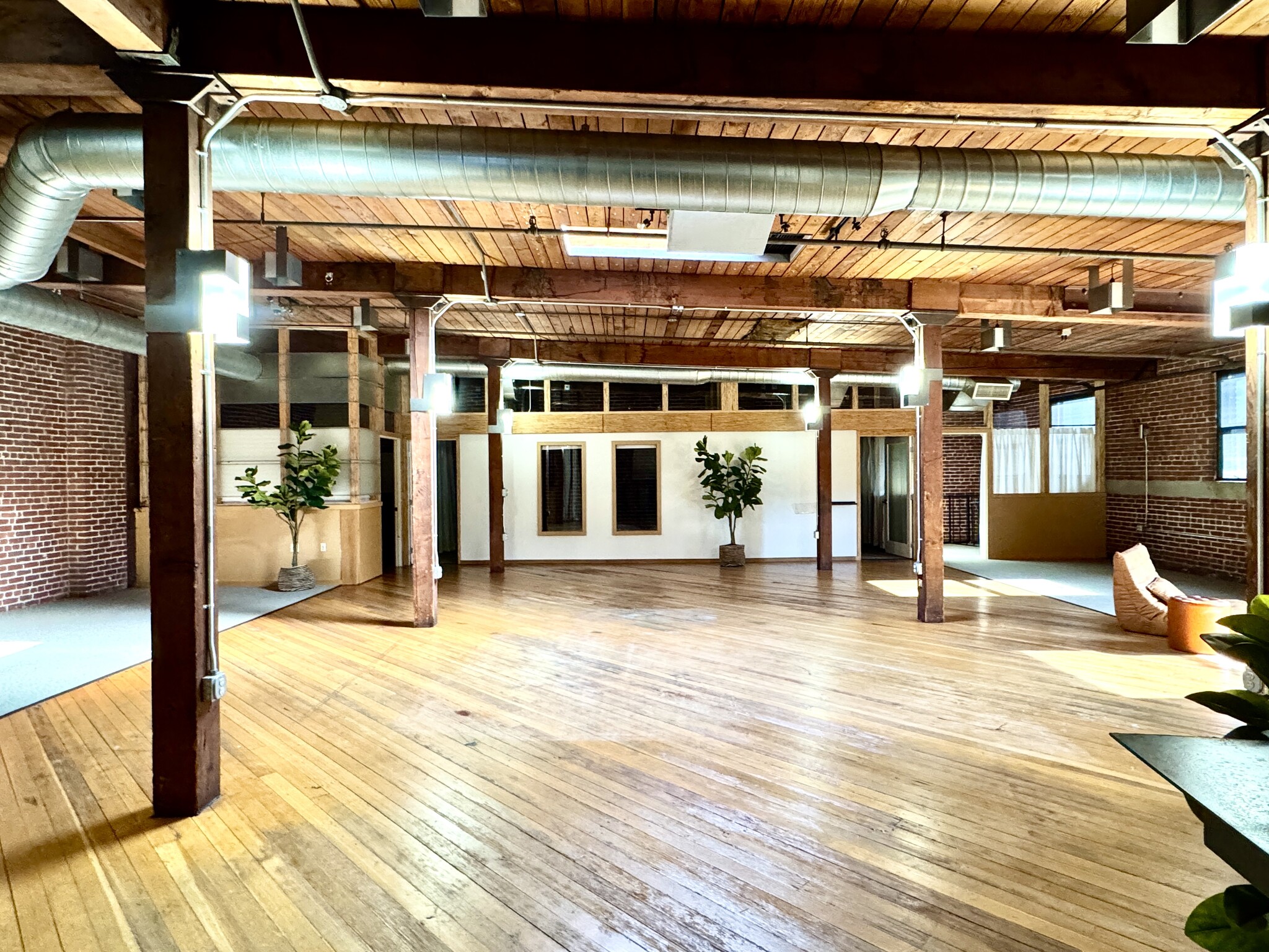 1104 NW 15th Ave, Portland, OR à louer Photo intérieure– Image 1 sur 12