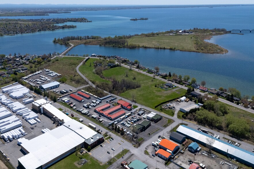 58 Bd du Bord de l'Eau, Salaberry-de-valleyfield, QC à vendre - Photo de l’immeuble – Image 3 sur 5